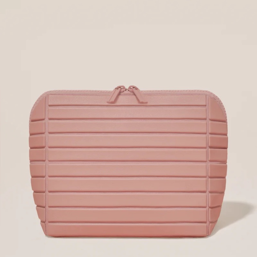 Parallelle Medium Blush Traveller